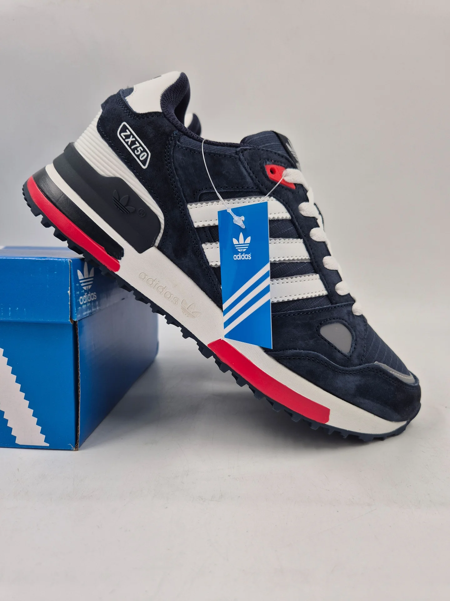 Кроссовки Adidas ZX750 размеры 41-46 EUR - миниатюра 5