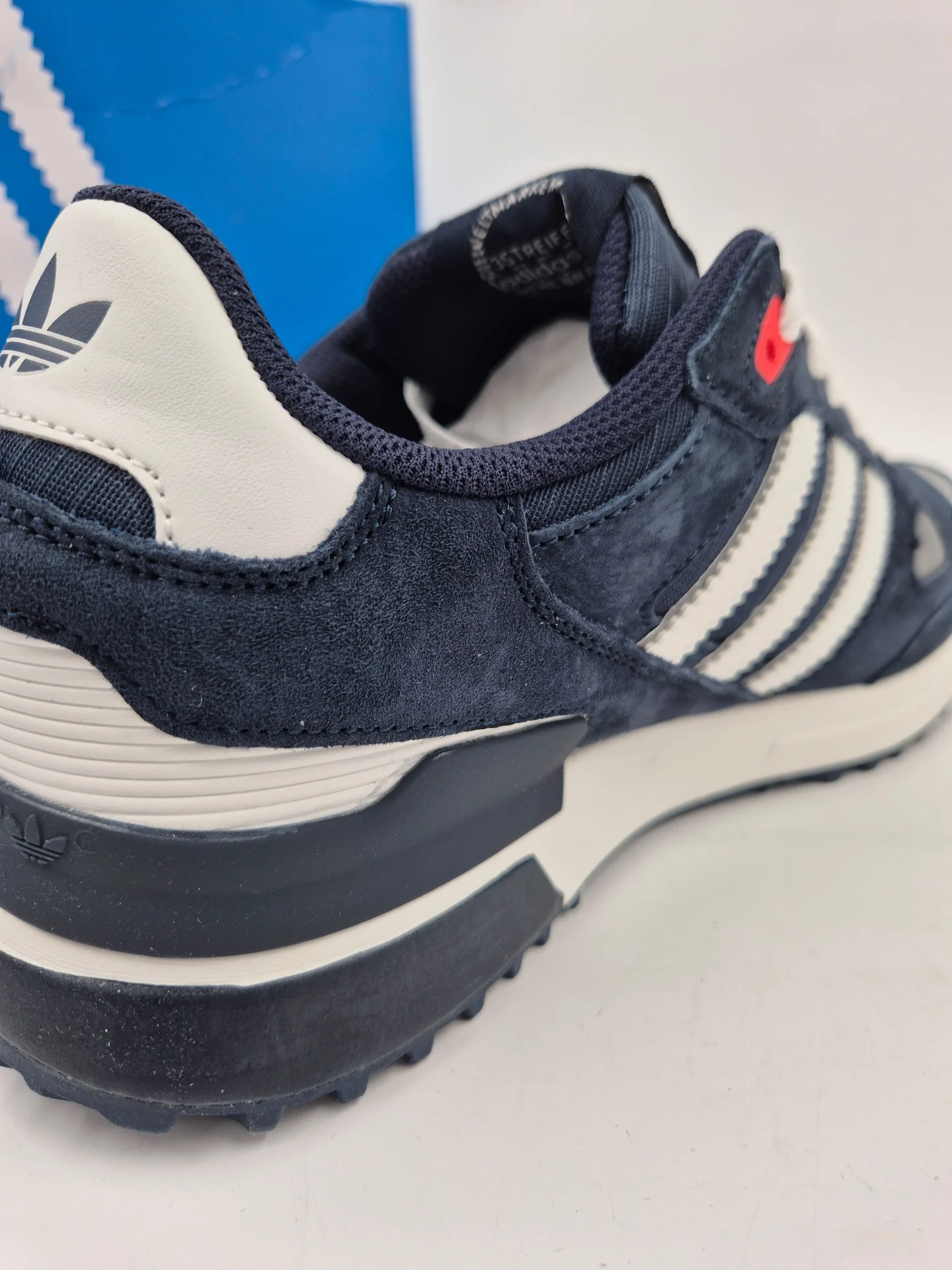 Кроссовки Adidas ZX750 размеры 41-46 EUR - миниатюра 14