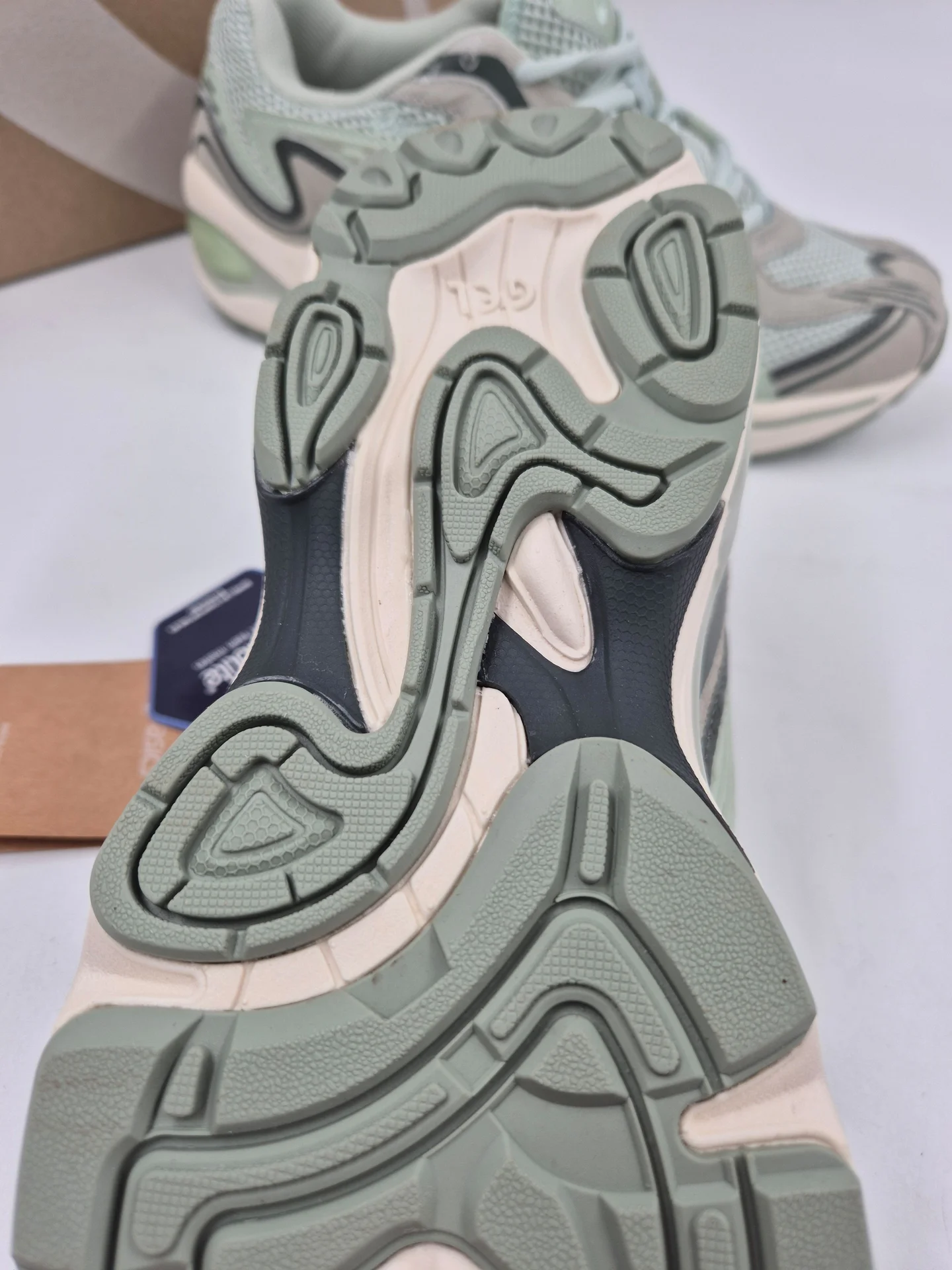 Кроссовки Asics 41-45 размеры - миниатюра 14