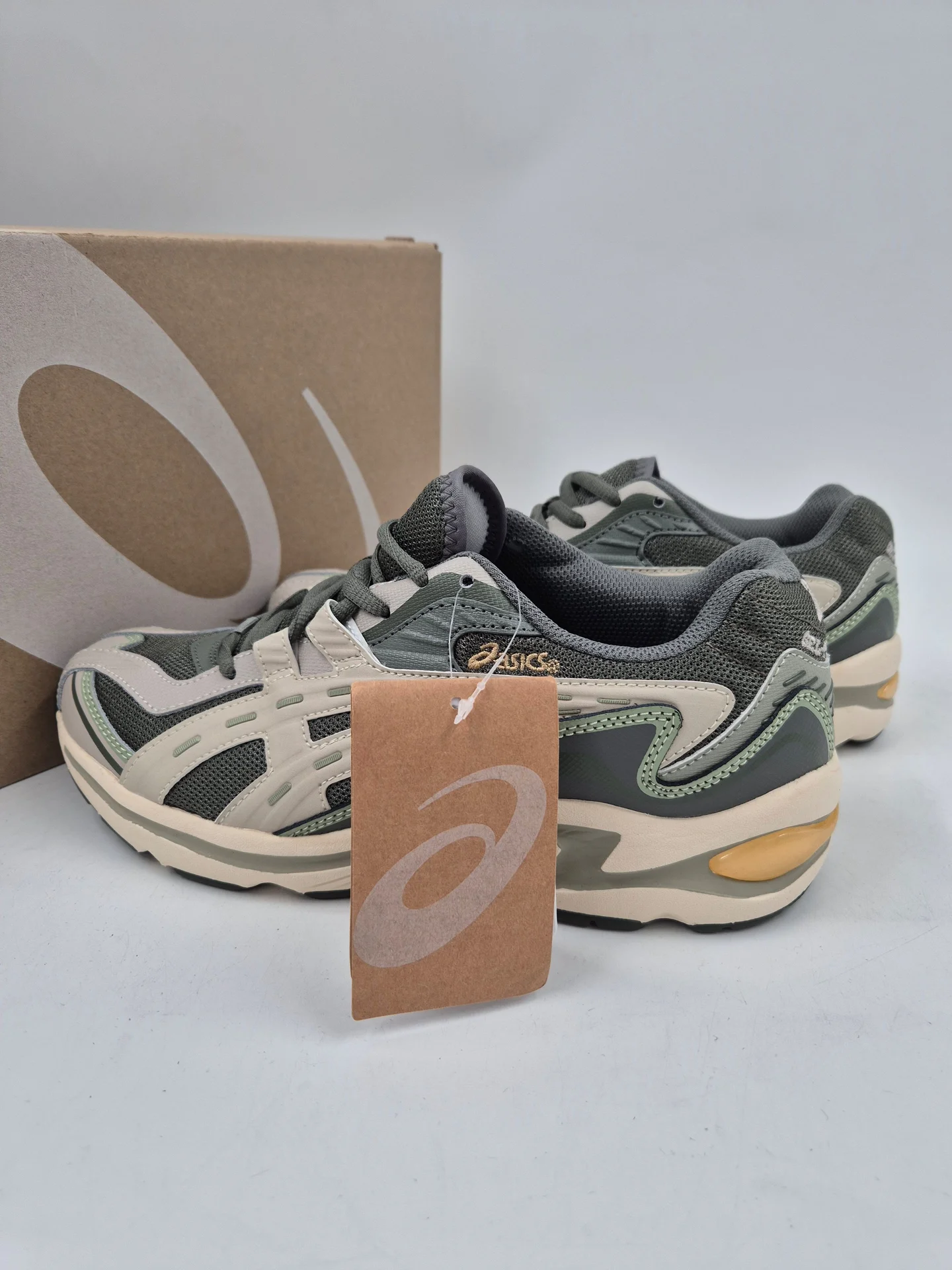 Кроссовки Asics premium размеры 41-45 EUR - миниатюра 3