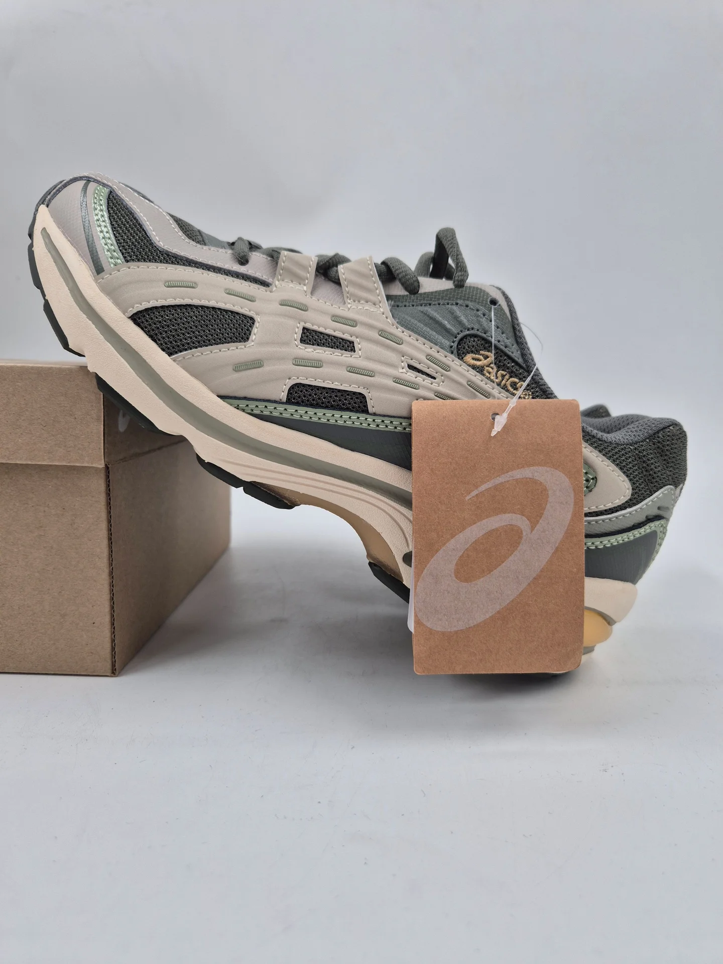 Кроссовки Asics premium размеры 41-45 EUR - миниатюра 4