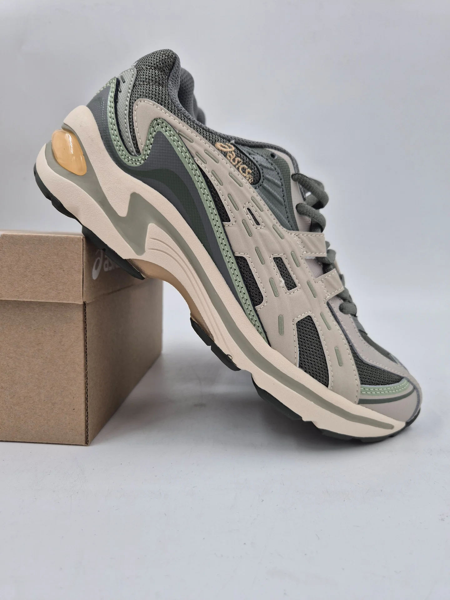 Кроссовки Asics premium размеры 41-45 EUR - миниатюра 5