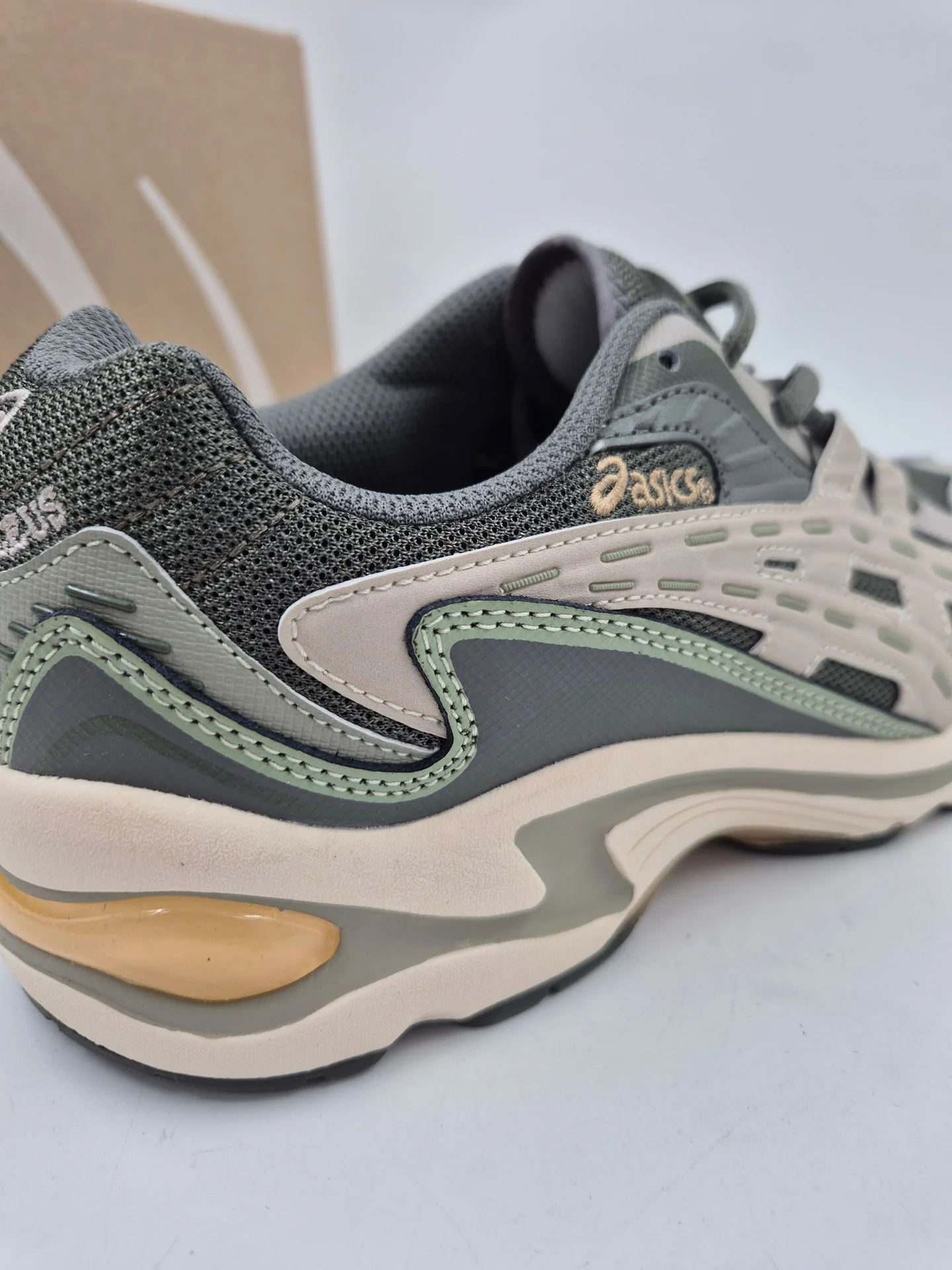 Кроссовки Asics premium размеры 41-45 EUR - миниатюра 9