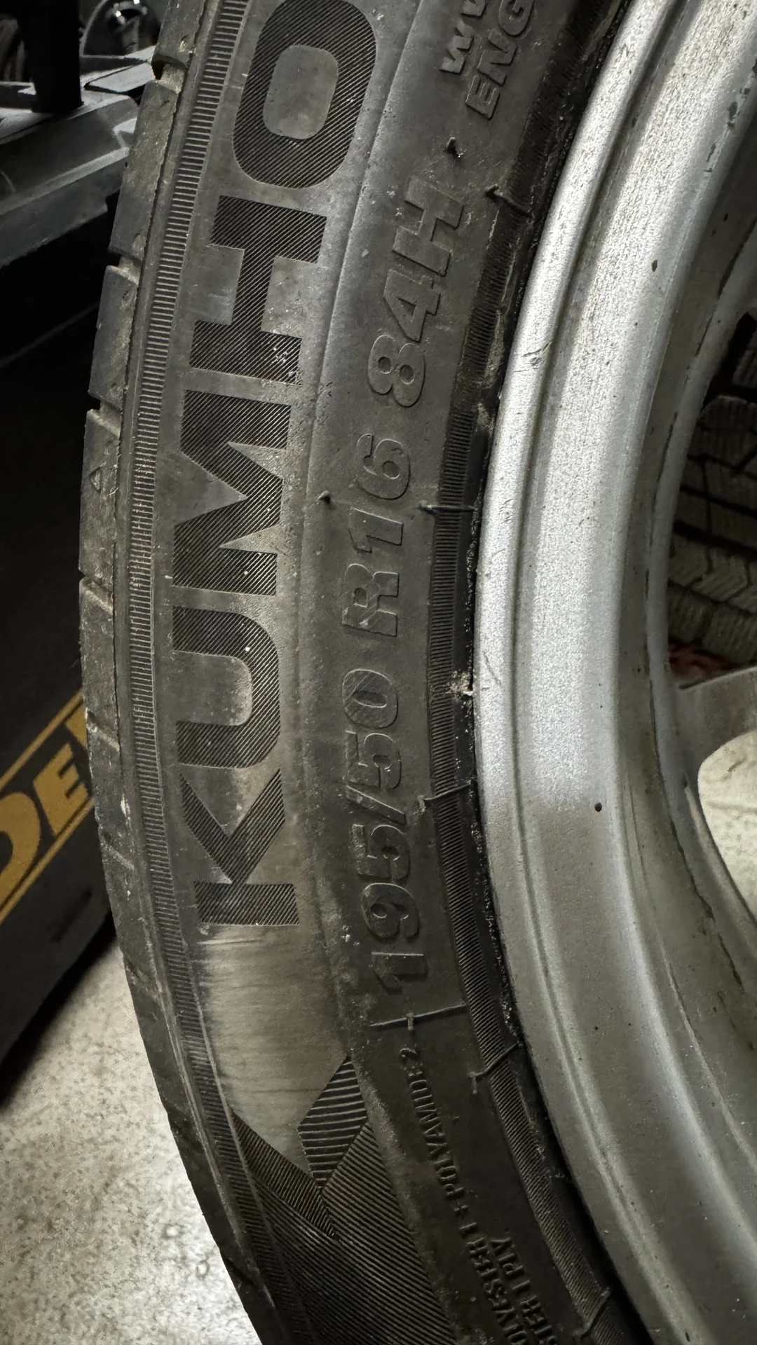 KUMHO 195/50r16 в сборе с дисками - миниатюра 8