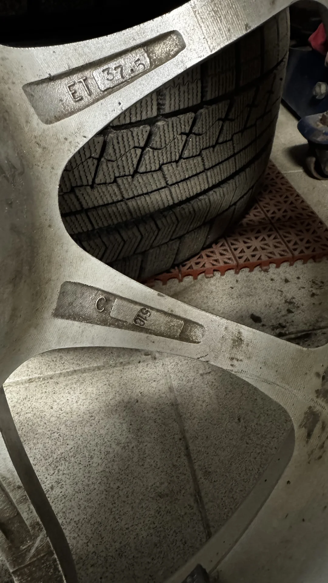 KUMHO 195/50r16 в сборе с дисками - миниатюра 11