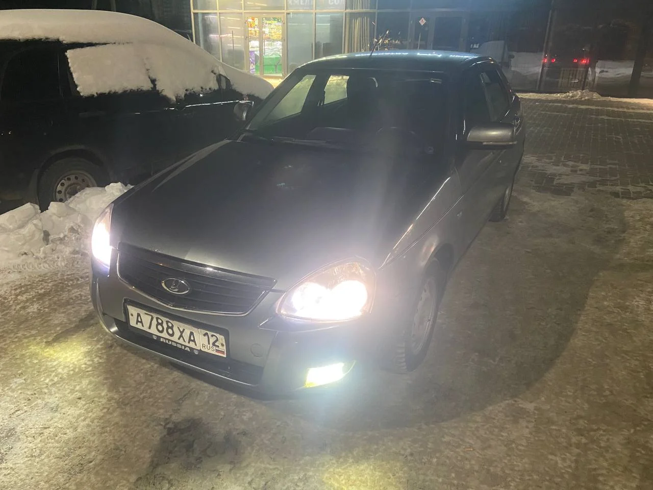 Lada Priora Люкс 2011г (Хэтчбэк) - изображение 1
