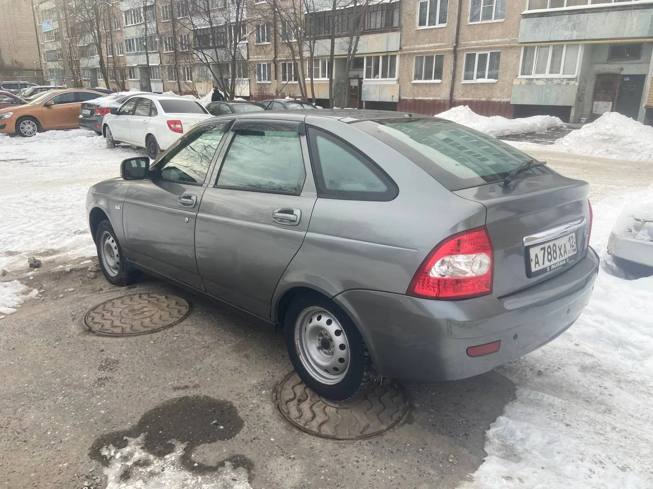 Lada Priora Люкс 2011г (Хэтчбэк) - миниатюра 9