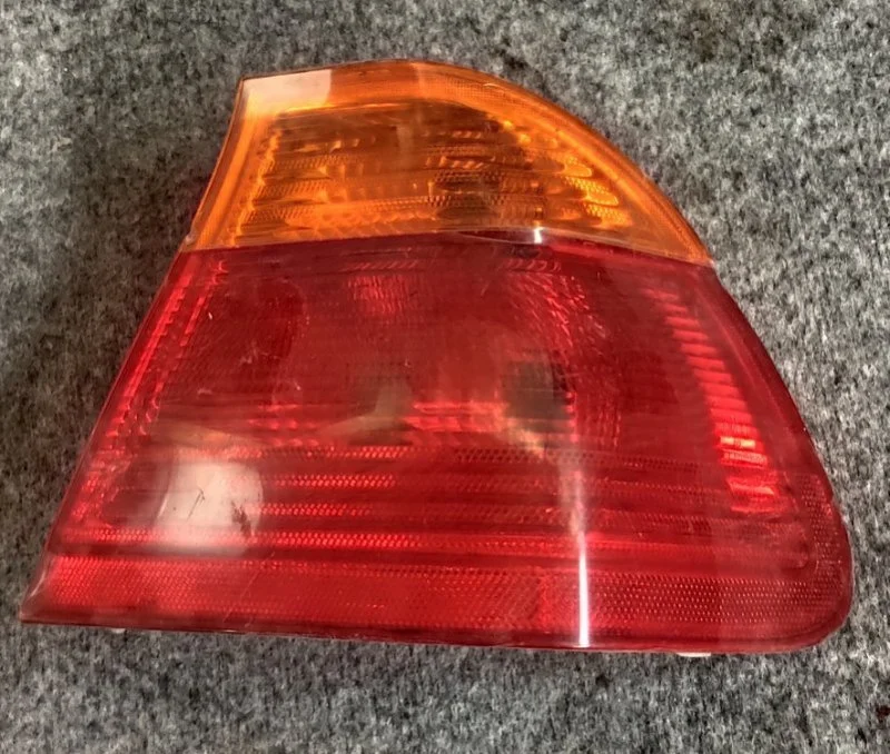 Фара задняя левая BMW e46 2.5 2000 - миниатюра 4