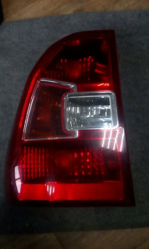Фонарь заднего хода задний левый Kia sportage 2009 - миниатюра 3