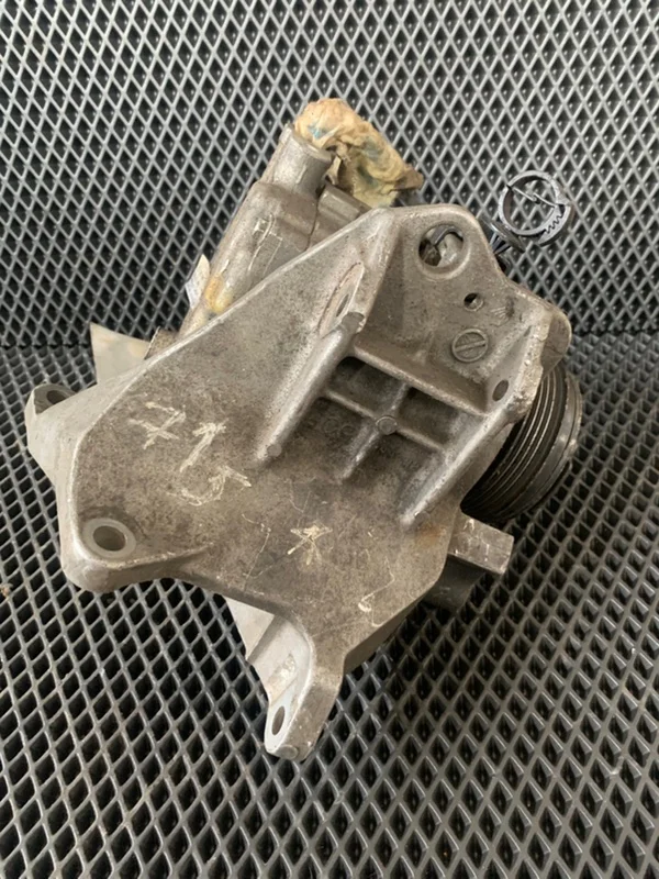 Компрессор кондиционера передний Subaru Legacy - миниатюра 4