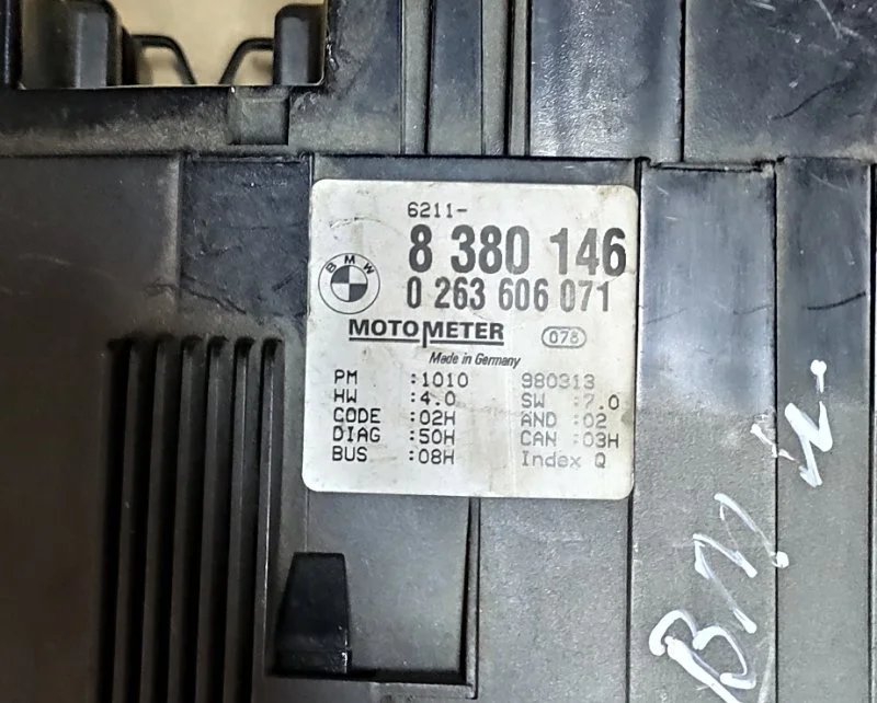 Щиток приборов BMW e46 2.0 1999 - миниатюра 2