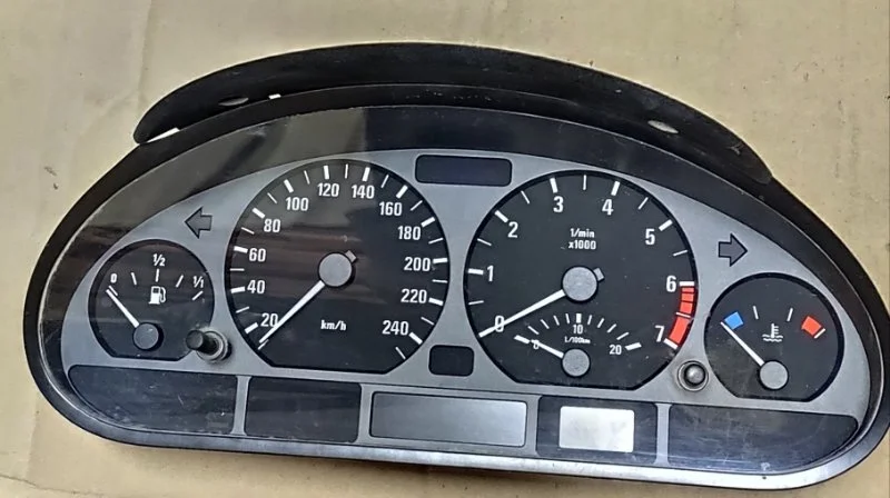 Щиток приборов BMW e46 2.0 1999 - миниатюра 3