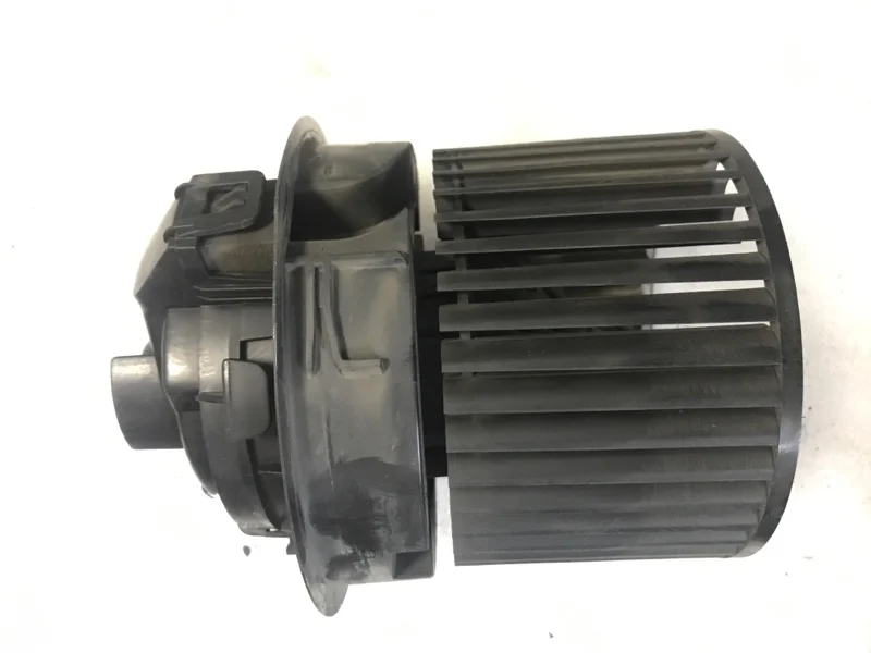 Мотор печки Nissan Almera G15 1.6 2015 - миниатюра 2