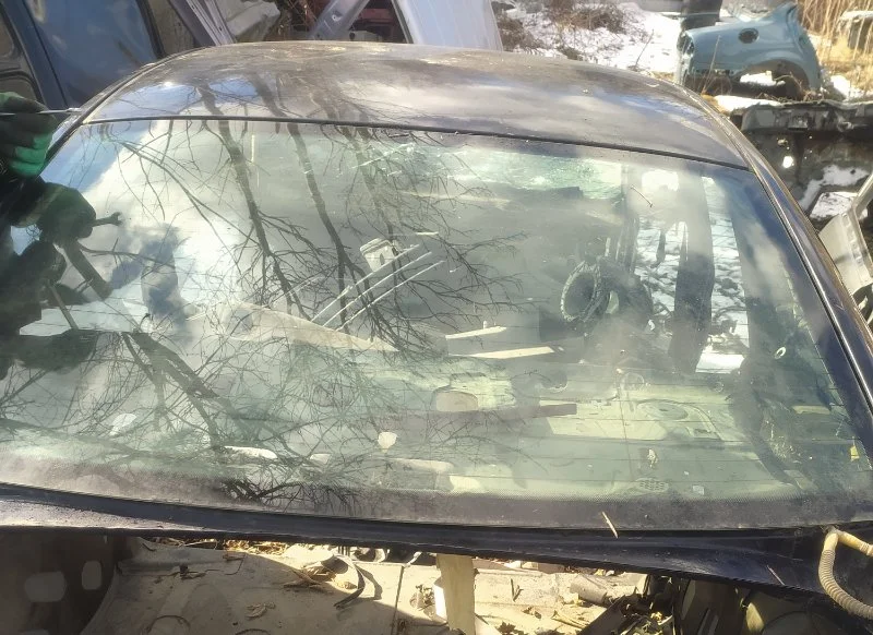 Стекло заднее Audi A6 C5 2.5TDI 1999 - миниатюра 2