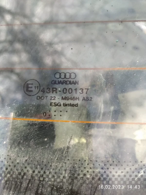 Стекло заднее Audi A6 C5 2.5TDI 1999 - миниатюра 4