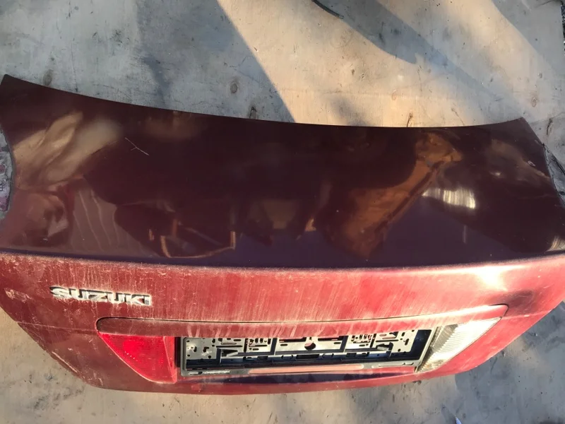 Крышка багажника suzuki liana ER 1.6 2005 - изображение 1