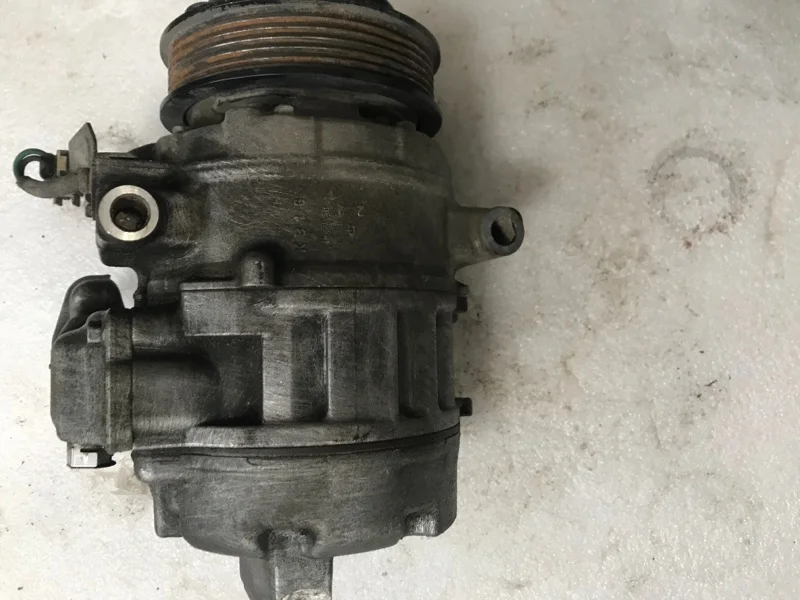 Компрессор кондиционера Ford Explorer U502 DS344AA - миниатюра 6