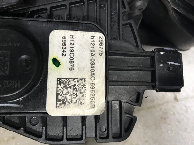 Педаль газа Ford Explorer U502 DS344AA 2013 - миниатюра 2