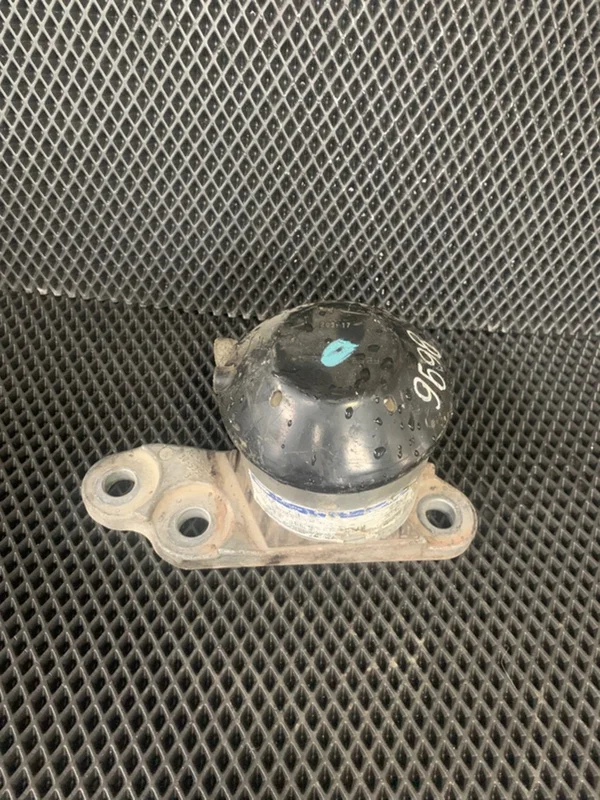 Подушка двигателя Ford Explorer U502 DS344AA 2013 - миниатюра 2
