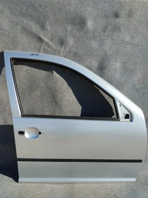 Дверь передняя правая Volkswagen GOLF IV Variant - изображение 1