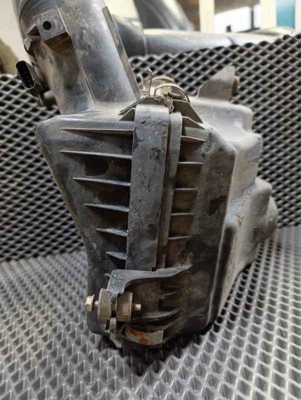 Корпус воздушного фильтра Honda Accord CU K24Z3 - миниатюра 9