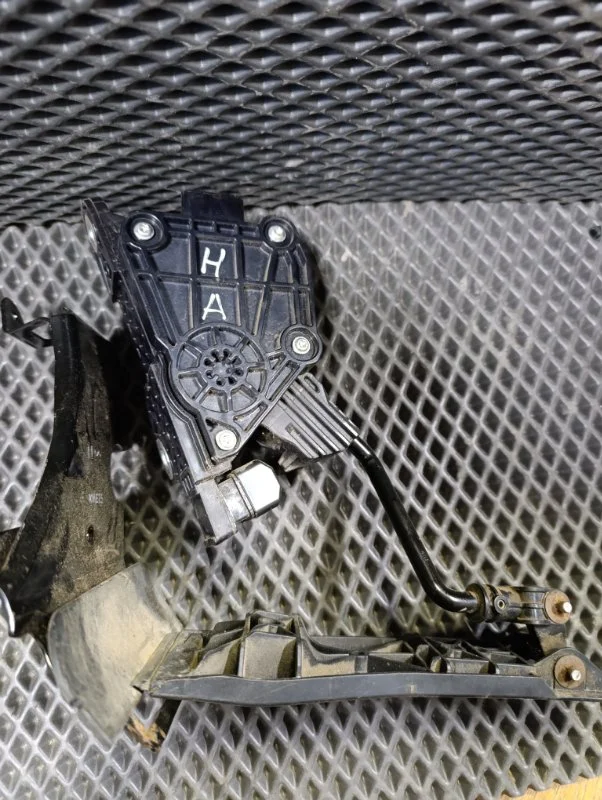 Педаль газа Honda Accord CU K24Z3 2009 - миниатюра 7