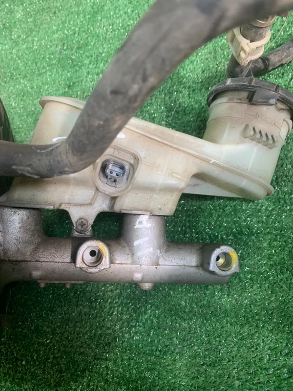 Вакуум тормозов Honda Accord CU K24Z3 2009 - миниатюра 6