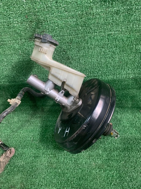Вакуум тормозов Honda Accord CU K24Z3 2009 - миниатюра 7