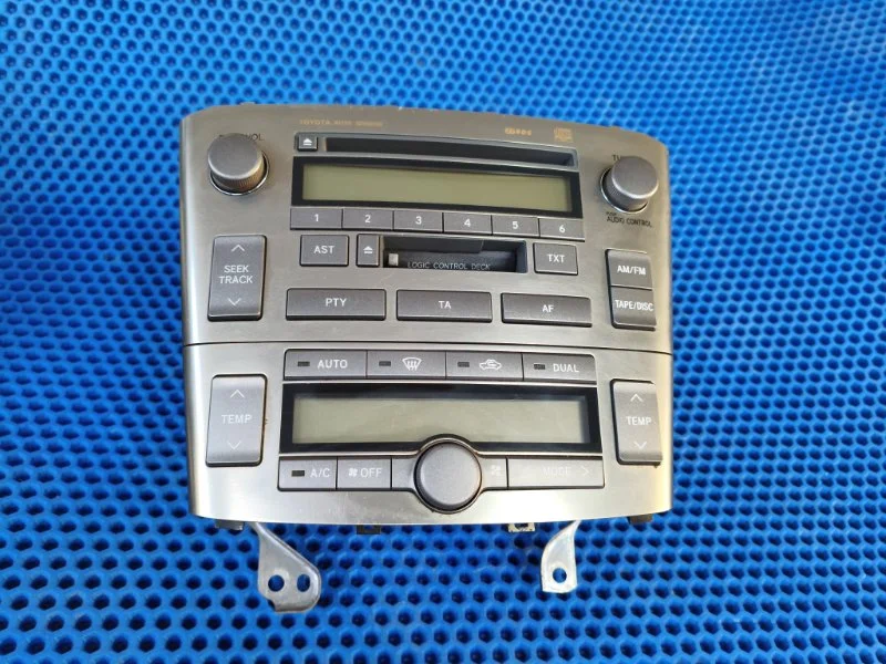 Магнитола TOYOTA Avensis T250 1CDFTV D4D 2003-2008 - изображение 1