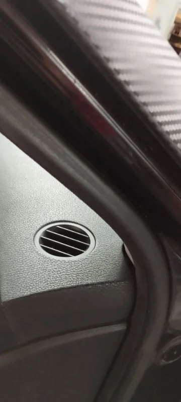 Уплотнительная резинка передняя правая Honda - миниатюра 6