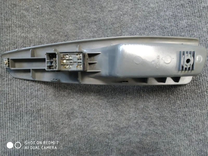Блок стеклоподьемника Chevrolet Lacetti 2009 - миниатюра 2