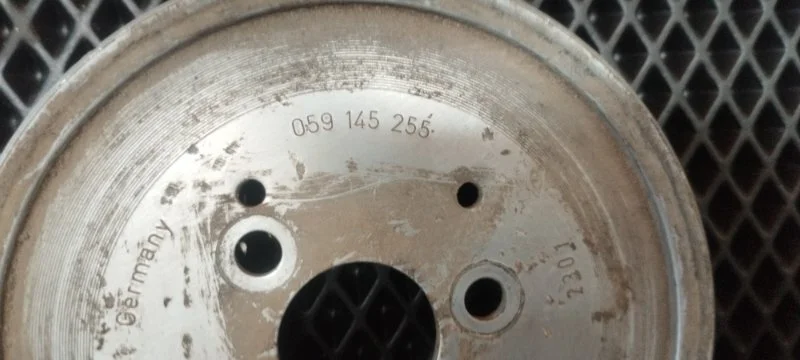 Шкив насоса гидроусилителя Audi A6 C5 2.5TDI 1999 - миниатюра 2