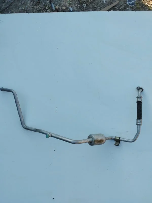 Трубка кондиционера Chery Tiggo t11 T11 2.0 2010 - миниатюра 2