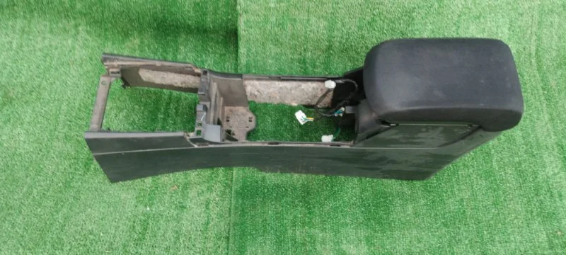 Подлокотник Mitsubishi lancer x CY 4B10 2007 - изображение 1
