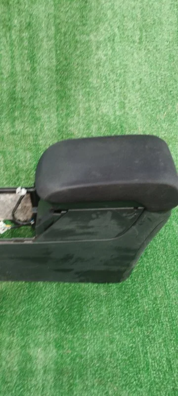 Подлокотник Mitsubishi lancer x CY 4B10 2007 - миниатюра 2