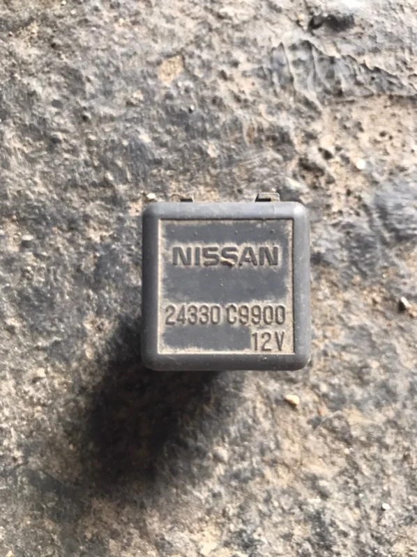 Реле nissan Murano Z50 VD35DE 2005 - изображение 1