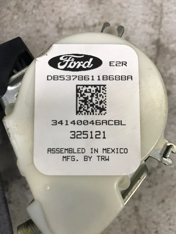 Ремни безопасности Ford Explorer U502 DS344AA 2013 - миниатюра 2