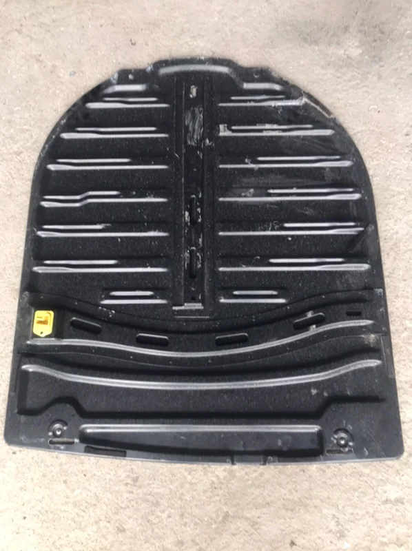 Обшивка багажника Volkswagen GOLF IV Variant 1J5 - миниатюра 7