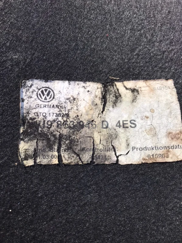 Обшивка багажника Volkswagen GOLF IV Variant 1J5 - миниатюра 4