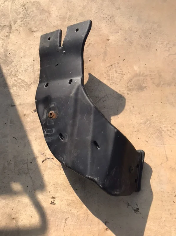 Воздуховод BMW e39 СЕДАН 2.5 1999 - миниатюра 2