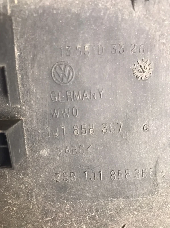 Пластик торпеды Volkswagen GOLF IV Variant 1J5 AZD - миниатюра 3
