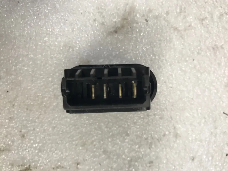 Кнопка обогрева стекла Nissan Almera G15 1.6 2015 - миниатюра 3
