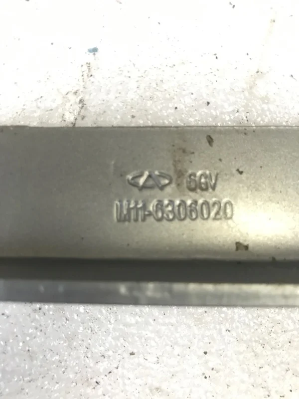 Петля багажника Chery M11 1.6 2013 - миниатюра 2