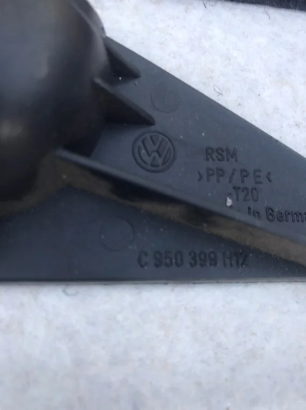 Обшивка багажника Volkswagen GOLF IV Variant 1J5 - миниатюра 4