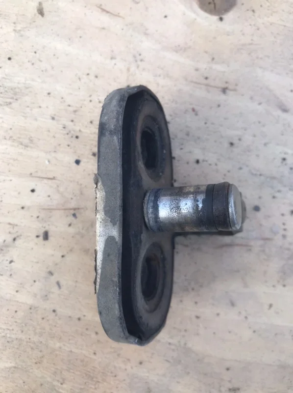 Петля багажника Volkswagen GOLF IV Variant 1J5 AZD - миниатюра 2