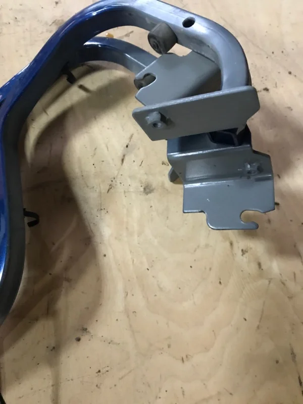Петля багажника Chery Fora A21 SQR484F 2010 - миниатюра 2
