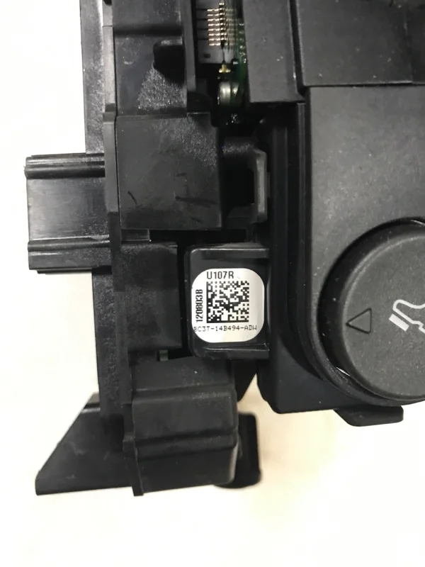 Кнопка регулировки педали Ford Explorer U502 - миниатюра 2