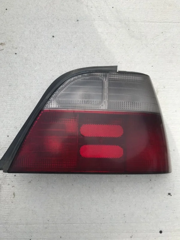 Фонарь задний Daewoo Nexia 100 1.5 - изображение 1