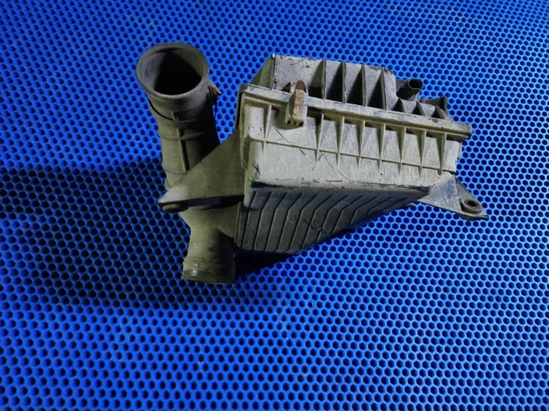 Корпус воздушного фильтра Daewoo Nexia 100 1.5 - миниатюра 8