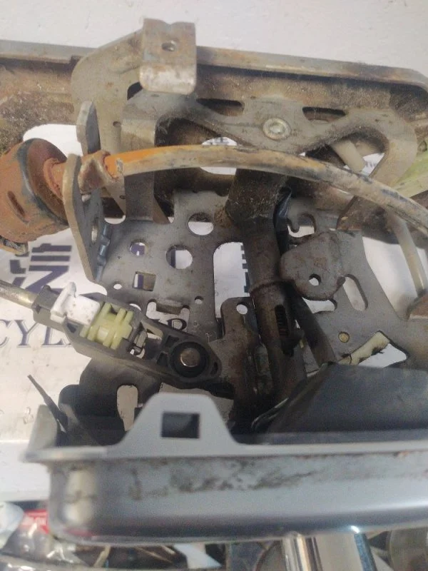 Кулиса suzuki liana ER 1.6 2005 - миниатюра 5